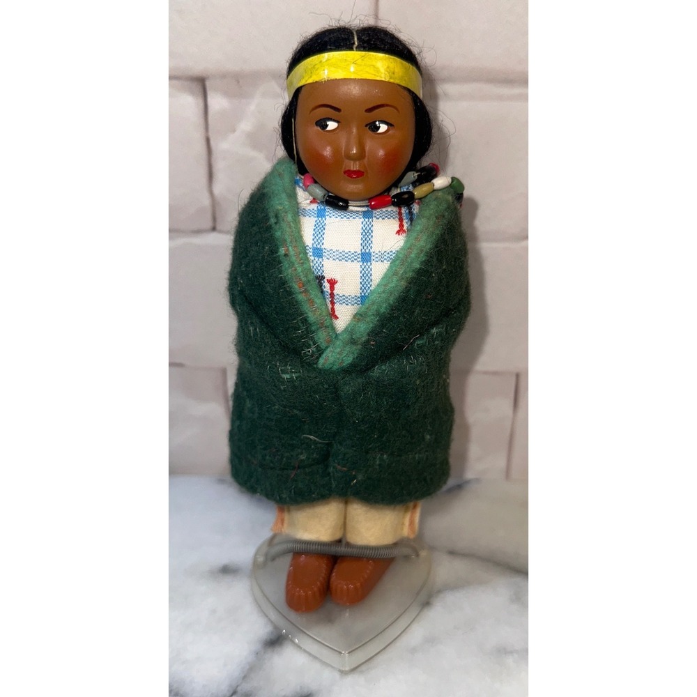 Vintage Native American Style Souvenir Doll Green Blanket Beaded Necklace 7.5in